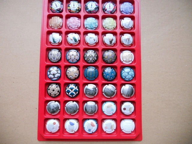 lot de capsules de champagne