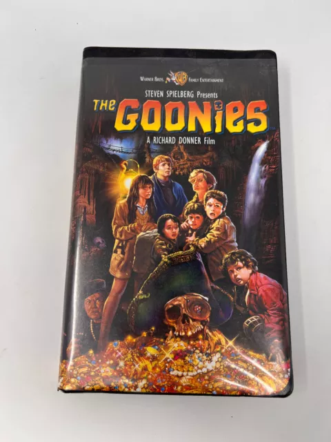 THE GOONIES VTG 1985 Video Tape VHS Rare Black Clam Shell Steve ...