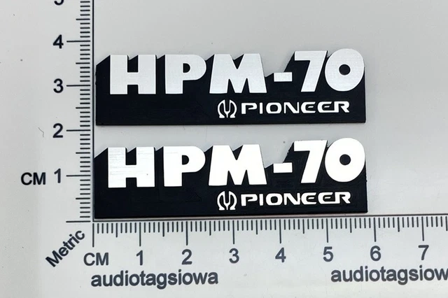 PAIRE DE BADGE logo de haut-parleur Pioneer HPM-70 plastique stratifié