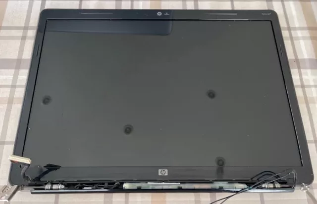 Hp Pavillon - DV7-1105eg Display