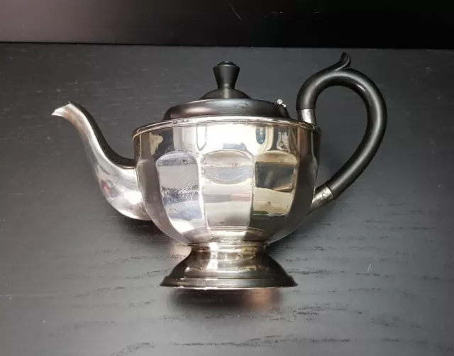 Vintage Sheffield Epns Silver Plated 6 Cup Metal Teapot With Bakelite Handles