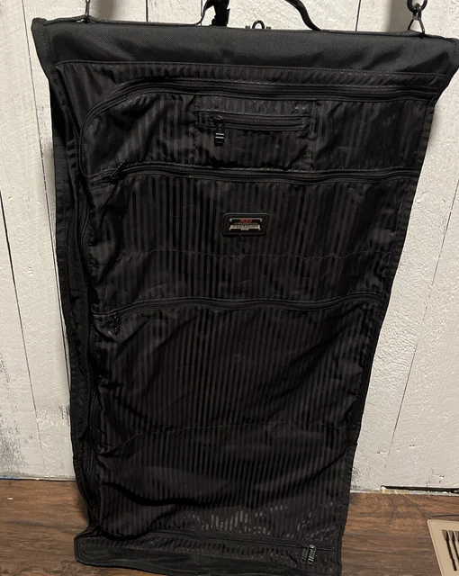 Preowned TUMI USA Alpha Bi-Fold Carry On Garment Bag 236D3 Black Ballistic Nylon
