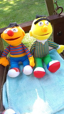 uniqlo bert and ernie
