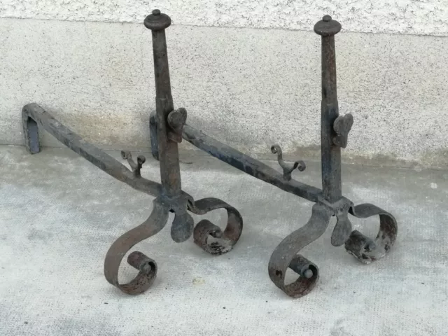 Ancienne paire de chenets landiers fer forgé haute époque ? 18e antique andirons