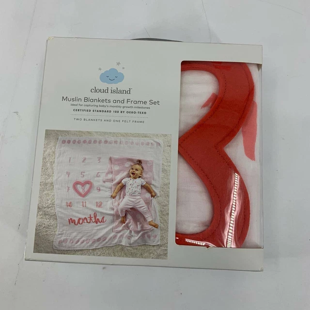 CLOUD ISLAND MUSLIN Blankets and frame set capture baby's monthly
