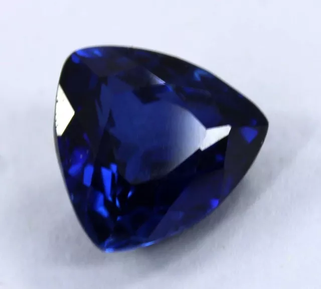 Gemma sfusa con tanzanite blu intenso naturale da 8 ct certificata trillion cut 3