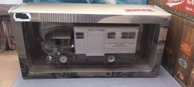 DOSSIER USINE CATALOGUE REMORQUES VANHOOL NO 1/43 CAMIONS D'AUTREFOIS