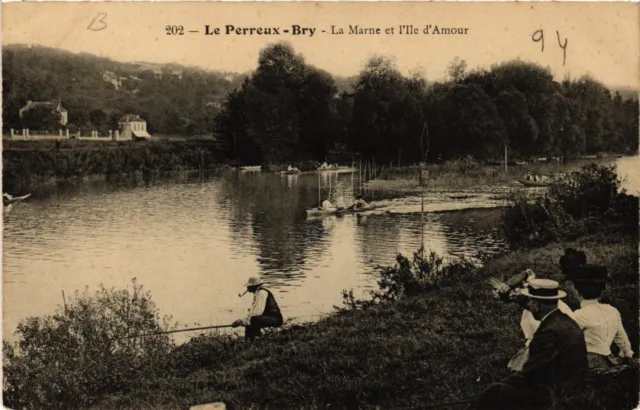 CPA Le PERREUX-Bry - La Marne et l'Ile d'Amour (659729)