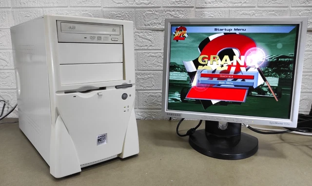 Retro-PC-AMD-K6-200mhz-Socket-7-Windows.webp