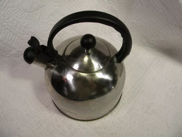 Stainless Steel 2.5 Quart Capacity Whistling Tea Kettle - Made in China