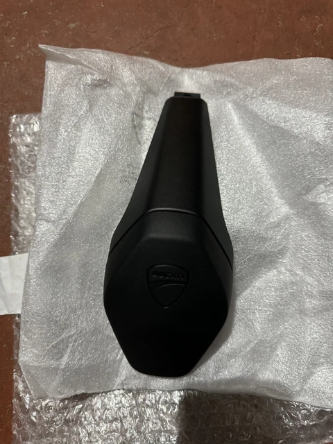 ducati panigale v4 passenger seat