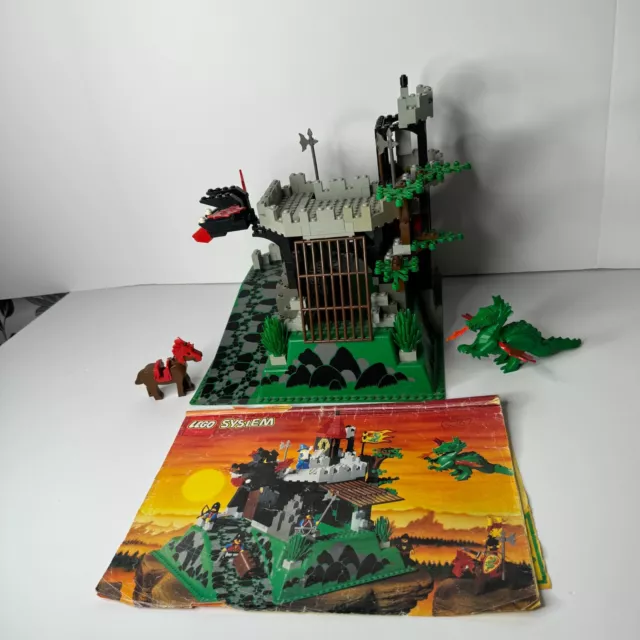 Lego Set 6082 Castle Fire Breathing Fortress 1993 Vintage Incomplete