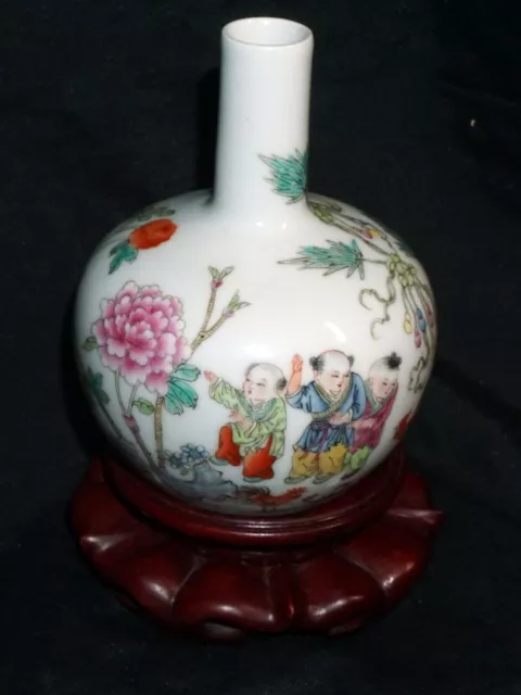 Chinese Porcelain Mini Vase w. Boys Motif in Famile Rose Enamels Jiaqing (ChT)