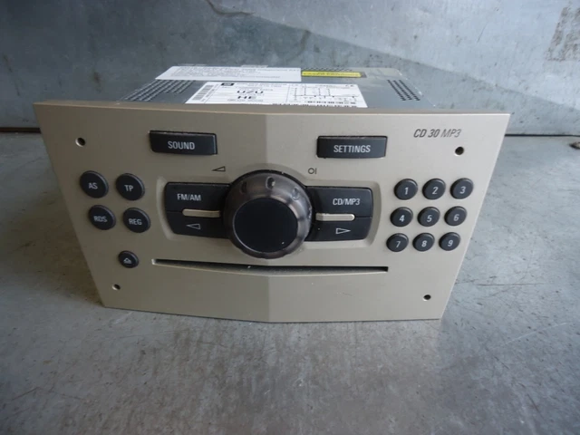 Radio CD Opel Corsa D CD30 MP3 1.3CDTi 55kW Z13DTJ 84616