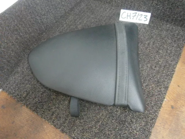 Kawasaki ZX6R ZX636 C6F 2005-06 Rear Passenger Pillion Seat OEM 53066-0137 7/23