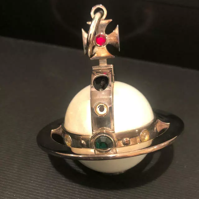 Vivienne westwood online lighter orb necklace