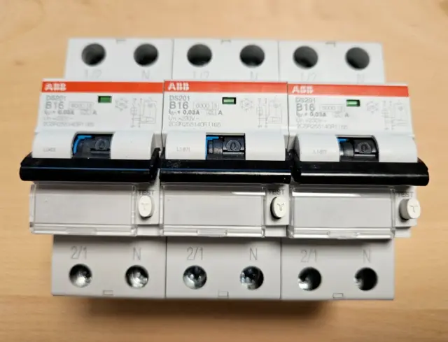3 Stück ABB FI/LS - Schalter 2pol DS201 B16 mit Beschriftungsfeld