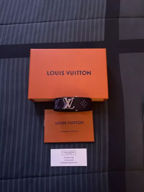 Shop Louis Vuitton MONOGRAM 2021-22FW Lv circle reversible bracelet  (M6173E, M6173F) by Maisondesoeur