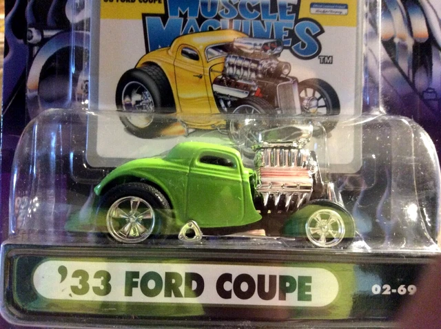 MUSCLE MACHINES 1933 Ford Hot Rod Coupe 1:18 Scale Diecast