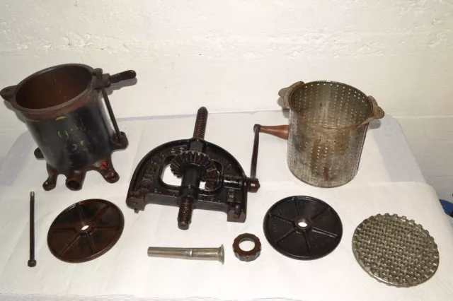 Antique Cast Iron ENTERPRISE 25 Sausage Stuffer Juicer Juice Press COMPLETE SET