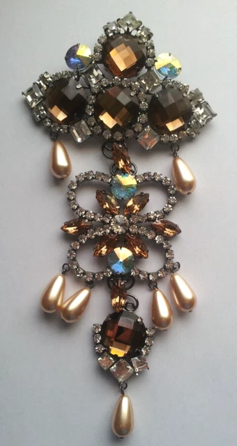 BUTLER WILSON Brooch HUGE inch Art Crystal Faux Pearl