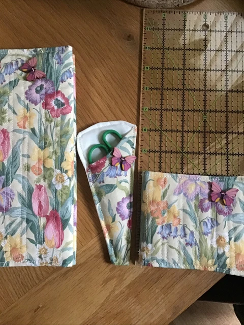 Lote de Trabajo Único Primavera TIJERA Acolchado ESTUCHE AGUJA Cuaderno Cumpleaños Regalo