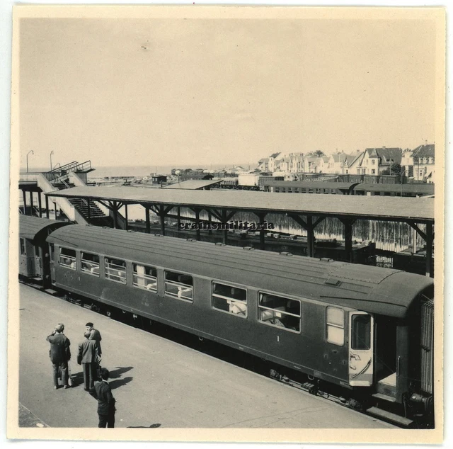 Orig. Foto AL Waggon Nordexpress Zug am Bahnhof KORSÖR Dänemark 1959 Morop