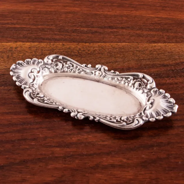 Adelphi Victorian Sterling Silver  Jewelry / Pin Tray Shell & Rose No Monogram