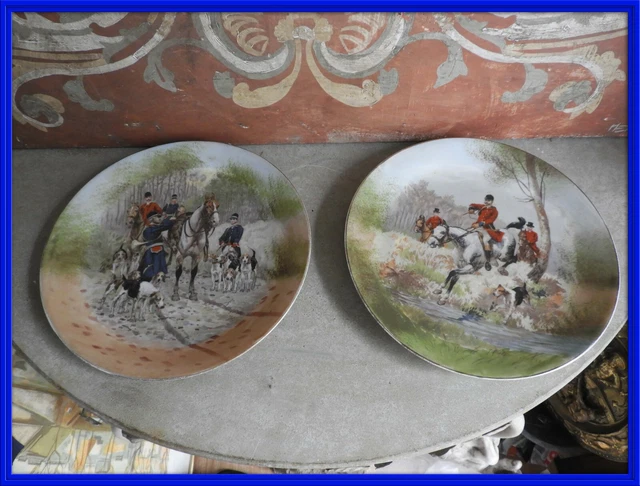 Pareja De Platos De Porcelana De Limoges Con Dibujos De Escenas De Caza