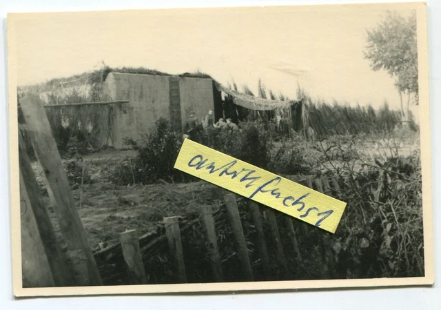 Foto - 1 : WH-Gefechts-Bunker an der Front bei Bartfeld / Slowakei ? 1939
