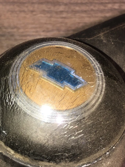1949 1950 1951 1952 Chevrolet Steering Wheel Original Horn Button Vintage LOOK 3