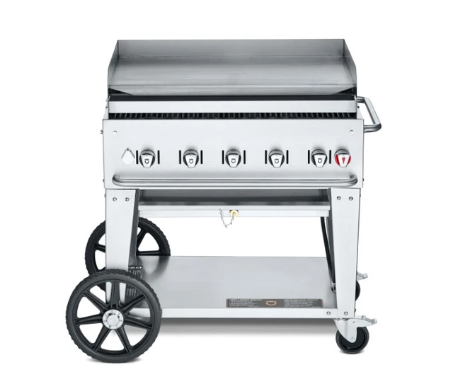 Crown Verity, Inc. 36in Stainless Steel Natural Gas Mobile Outdoor Griddle