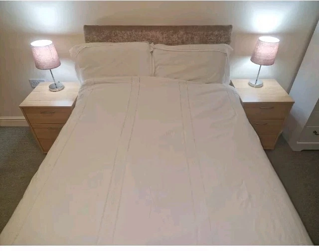 SMALL DOUBLE (QUEEN) Divan And Mattress All Sealey Posturepedic Side