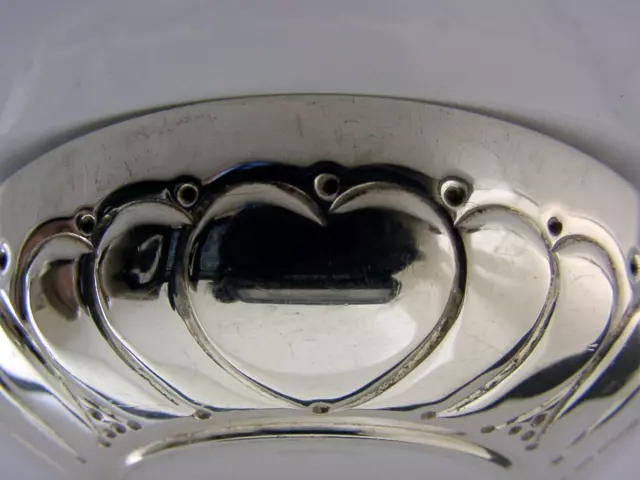 Pretty English Sterling Silver Love Hearts Wine Taster London 1972 Barware