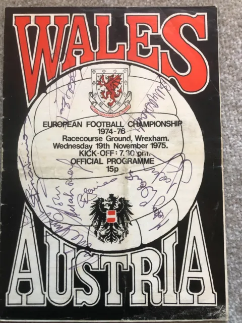 WALES v AUSTRIA 1975/76 EUROPEAN FOOTBALL CHAMPIONSHIP QUALIFIER - AUTOGRAPHED !