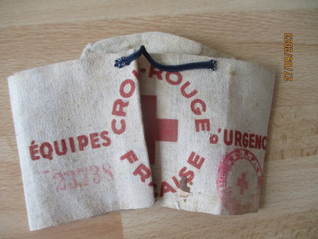 militaria brassard croix rouge equipes d urgence cachet rouge a identifier