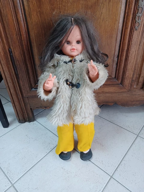 ANCIENNE PETITE BELLE POUPEE BELLA 18/08 MICROBE 1960 yeux bleu dormeur