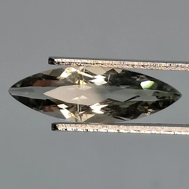 Quartz vert naturel chauffé d'Afrique - Marquise 1.92 Carats