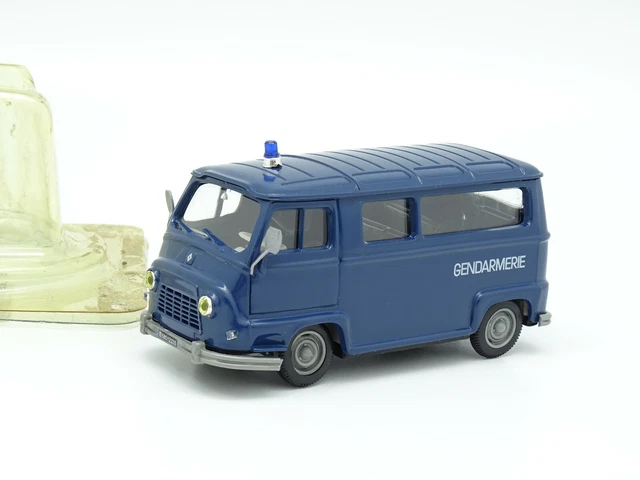 AU JOUET PARISIEN: Norev Modèle n° 250 Renault Estafette Gendarmerie