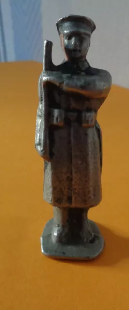 Quiralu  Ancien Jouet Figurine Aviateur réf 1057