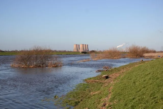 Photo 6x4 River Trent in flood Girton/SK8266 High water after recent rai c2007