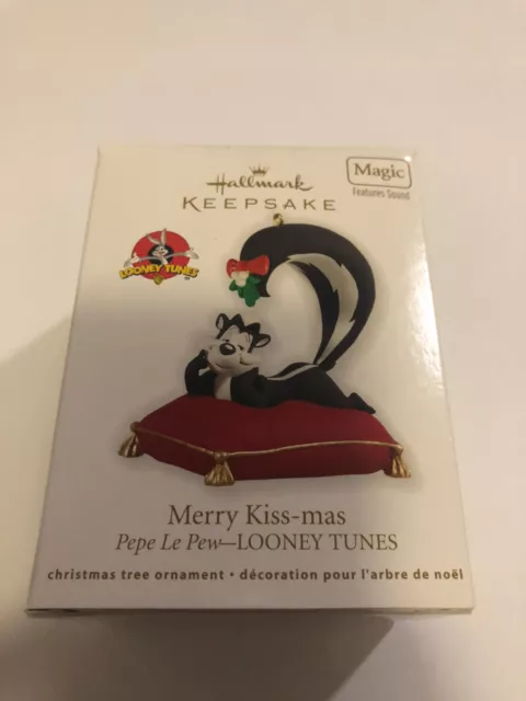 Merry Kiss Mas Christmas Hallmark Keepsake Looney Tunes Pepe Le Pew Ornament New