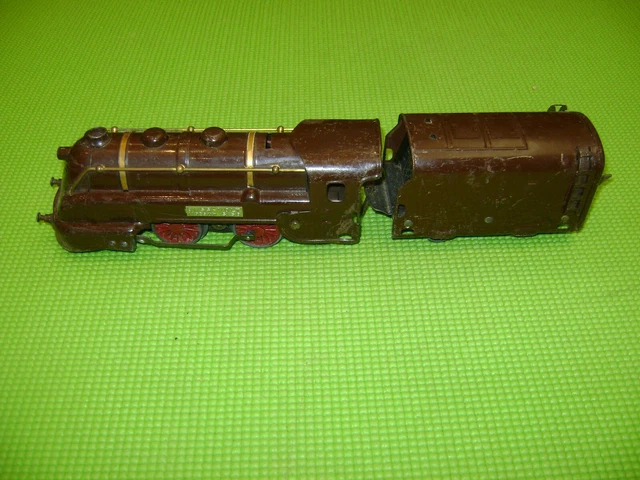 LOCOMOTIVE AVEC TENDER NOIR JEP ECHELLE O