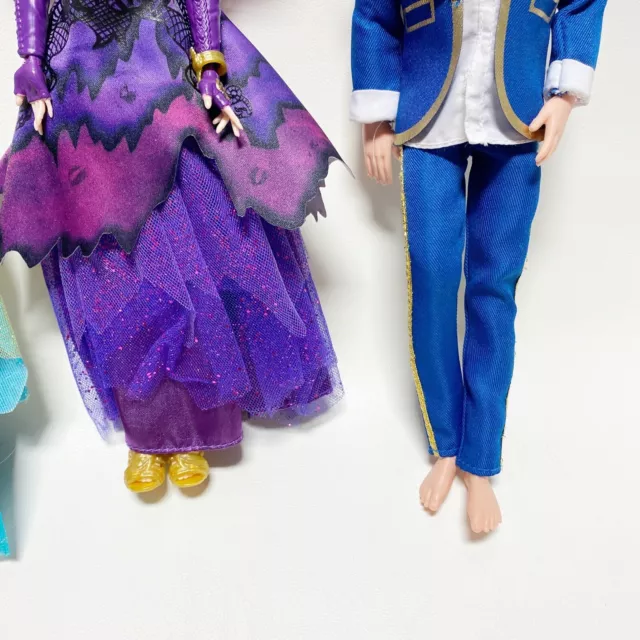 Disney Descendants 2 Isle Of Lost Dolls Mal Uma Auradon Ben Royal Yacht Ball B1 3