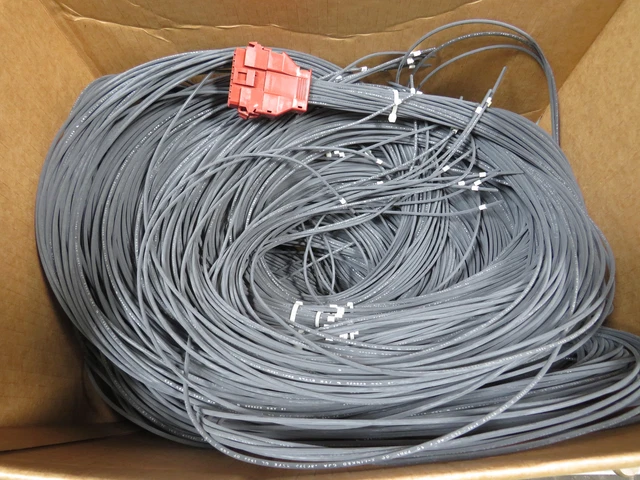 APC AP9927 Battery Management Harness 100FT T189764