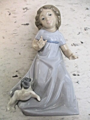 Lladro Nao Daisa 1987 Girl Blue Dress Playing w Puppy Dog Porcelain Figurine Vtg