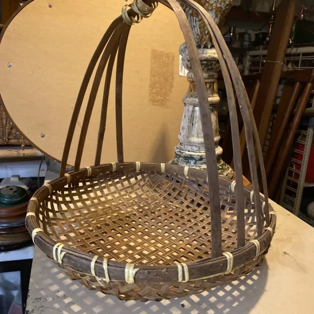 Stylish woven Rattan Basket with handle Asian Fishing Design 4 Reed Handle 15”