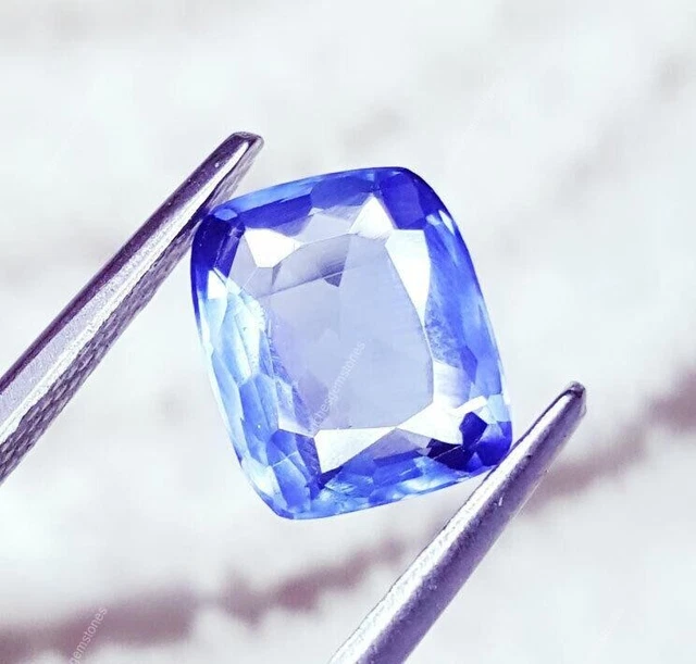 2.77 Carats Naturel Sri Lankan Saphir Coussin à Facettes Desseré Certifié Gemme