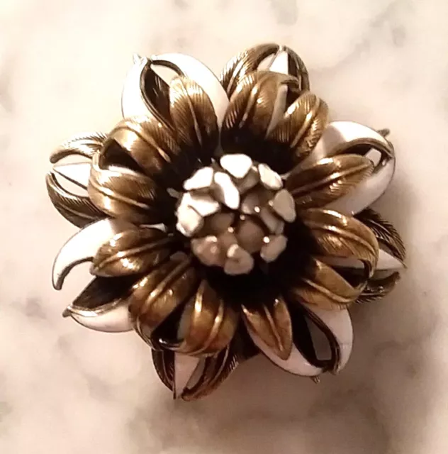 Vtg White Enamel Dalia Flower Brooch Golden Brass Stamped Ornate Pin Art Nouveau