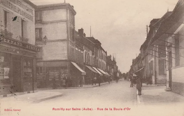 CPA 10 ROMILLY sur SEINE (Aube) Rue de la Boule d'Or